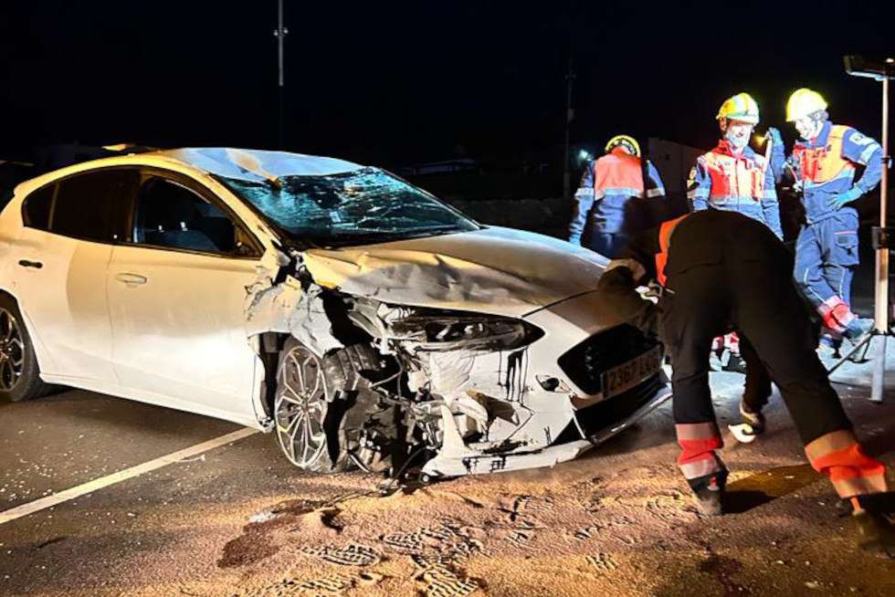 Una Mujer Herida Moderada En Una Colisi N De Dos Veh Culos En Lanzarote